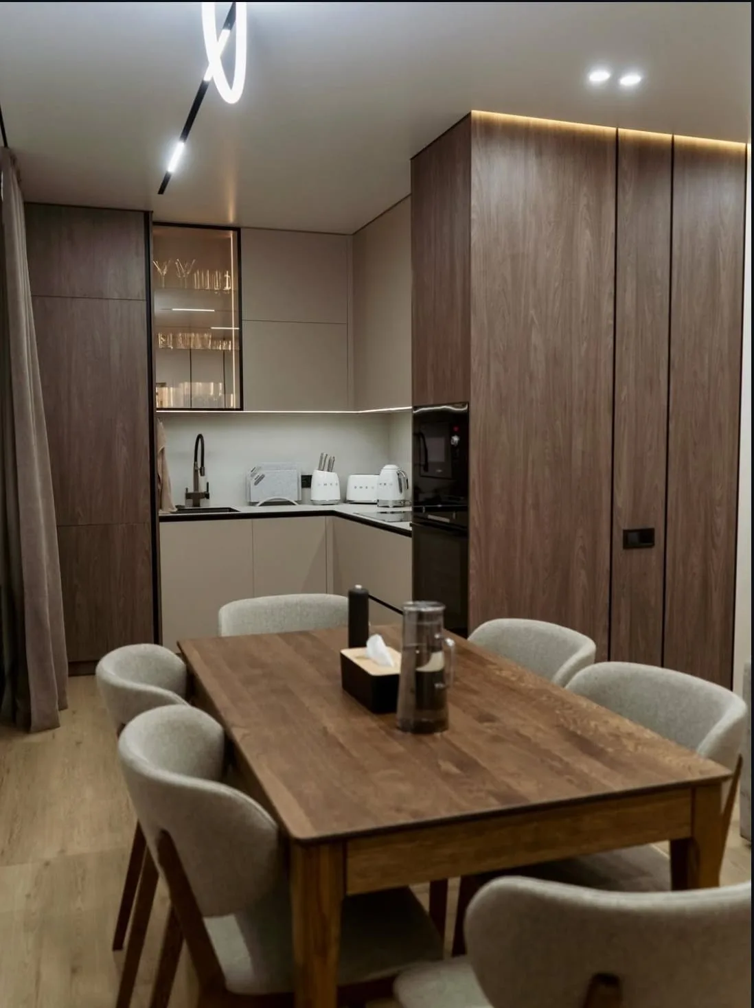 mdf სამზარეულო ჩაშენებული ღუმელით და მიკროტალღურით