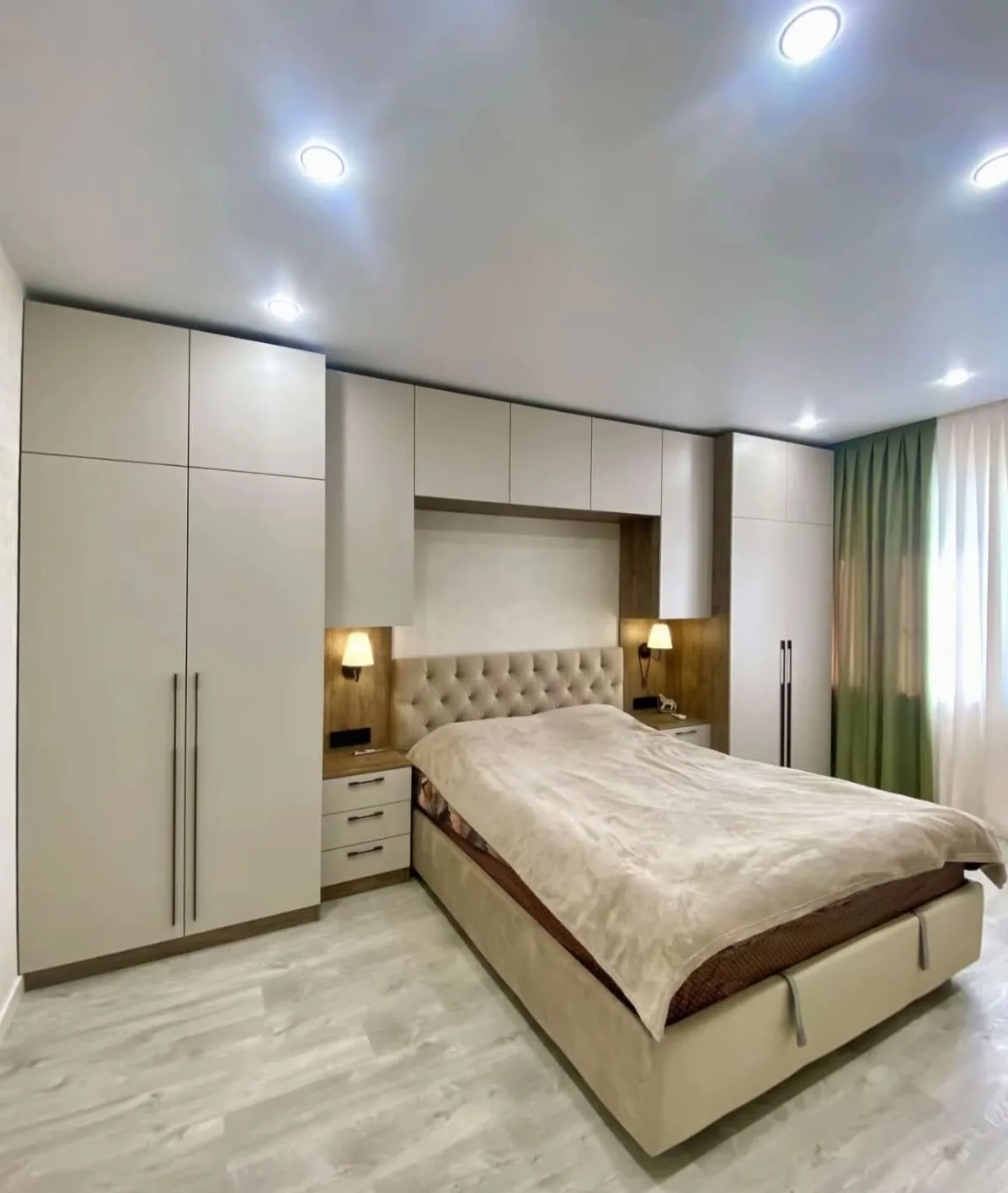 sadzinebelis aveji თანამედროვე კარადებით ავსტრიული ლამინატით